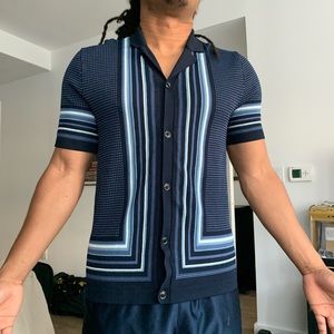 Blue Reiss short sleeve button up. Classic fit. Size large fits like medium.